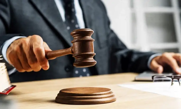 افضل محامي في نيوم