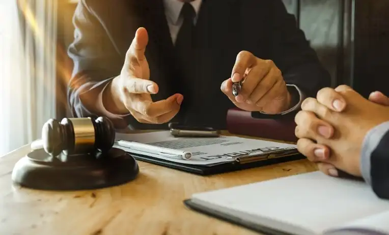 البيع بالمزاد العلني عن طريق المحكمة