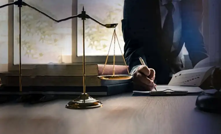 إعلان إفلاس شركة ذات مسؤولية محدودة